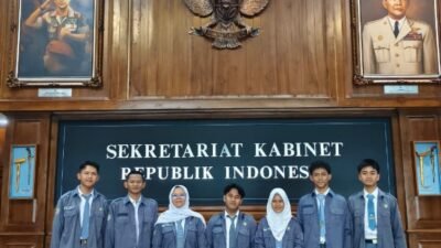 Jejakkan Kaki ke Istana: Dua Siswi MAN 1 Kota Sukabumi Bertemu Presiden, Merajut Mimpi Jadi Pemimpin Masa Depan