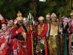 Kirab Tatar Sunda di Bandung, Sekretariat DPRD Kota Sukabumi Tampilkan “Sandiwara Sunda Sri Asih”