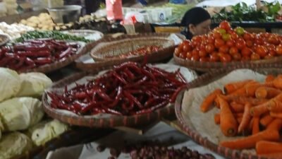 Jelang Iduladha, Harga Bawang Merah di Kota Sukabumi Naik dan Daging Ayam Broiler Justru Turun