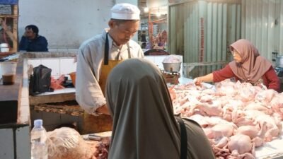 Jelang Iduladha, Harga Daging Ayam dan Cabai Merah di Kota Sukabumi Merangkak Naik