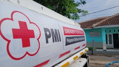 Respon Cepat, PMI Kirim Bantuan Air Bersih ke SLB Budi Nurani Kota Sukabumi