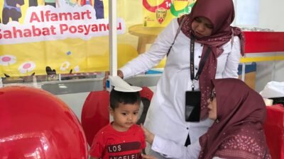 Alfamart dan Nestlé Indonesia Perluas Jangkauan Program Sahabat Posyandu untuk Ribuan Ibu dan Anak