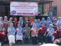 Farmasi UM Bandung Edukasi Warga Kelola Obat dengan Benar