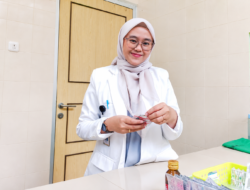 Kuliah Profesi Apoteker di UM Bandung, Pengalaman yang Membuat Zakia Makin Percaya Diri
