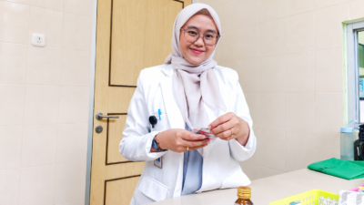 Kuliah Profesi Apoteker di UM Bandung, Pengalaman yang Membuat Zakia Makin Percaya Diri
