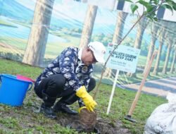 Tanam Pohon di Rakernas Apeksi, Wali Kota Ajak Warga Sukabumi Hijaukan Kota