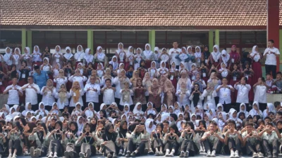 MPLS SMP di Sukabumi Bekali Siswa Baru Literasi Digital dan Kesehatan Mental