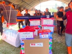 PMI Kabupaten Sukabumi Salurkan Bantuan bagi Penyintas Kebakaran Kampung Adat Ciptamulya