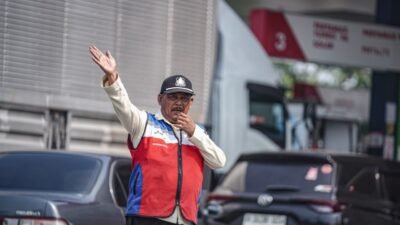 Kisah Marshal di SPBU Pertamina Menjaga Kenyamanan Pelanggan