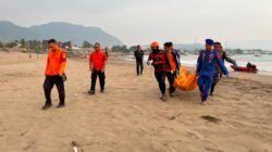 Korban Tenggelam di Pantai Karangnaya Sukabumi Ditemukan Meninggal Dunia