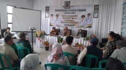 Bimtek Sadar Hukum di Baros, Wali Kota Sukabumi Dorong RT-RW Aktif Kawal Pajak hingga Pekerja Migran