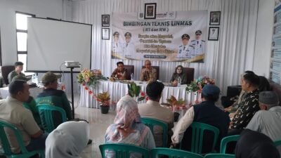 Bimtek Sadar Hukum di Baros, Wali Kota Sukabumi Dorong RT-RW Aktif Kawal Pajak hingga Pekerja Migran
