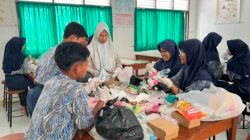 Pertamina Patra Niaga Ajak Pelajar Balongan Wujudkan Sekolah Peduli Lingkungan melalui Eco Brick