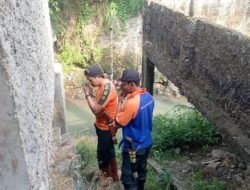 BPBD Kota Sukabumi Bersihkan Sumbatan Sungai Cisuda, Antisipasi Banjir Limpasan di Cibeureum Hilir
