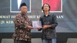 Persatuan dan Kebangkitan Umat Bisa Terwujud Asal Jangan Terjebak Romantisme Masa Lalu