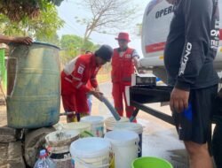 Jumat Berkah PMI Kota Sukabumi: 10.000 Liter Air Bersih Mengalir ke Warga Cikundul