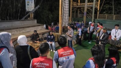 Dari Merajut Asa hingga Lentera Jiwa, Komisaris PT Pertamina (Persero) Tinjau TJSL di Bandung
