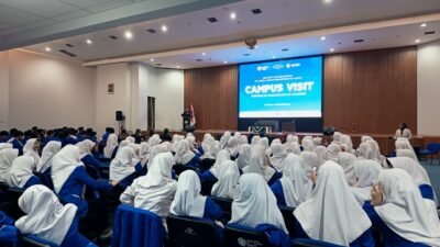 Kunjungan ke UM Bandung, Siswa Darul Arqam Garut Pelajari Dunia Perkuliahan