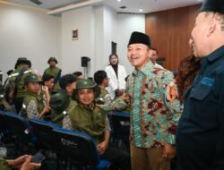 Wamendikdasmen Serukan Santri Jabar Harus Totalitas, Berprestasi, dan Tetap Berakhlak