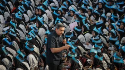 Menteri UMKM Maman Abdurrahman Bakar Mental Mahasiswa Baru di Pesonamu 2026