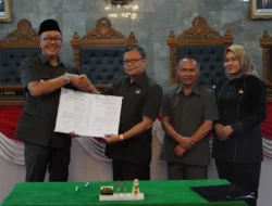 Di Rapat Paripurna, Fraksi DPRD Kota Sukabumi Soroti Raperda Perangkat Daerah dan RTH serta Wali Kota Tanggapi Inisiatif Kemudahan Investasi
